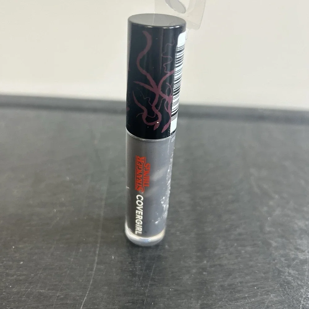 Stranger Things, CoverGirl The Bite, PH Transforming Lip Gloss 120 Mouthbreather